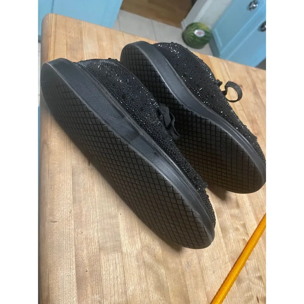 Steve Madden black diamond